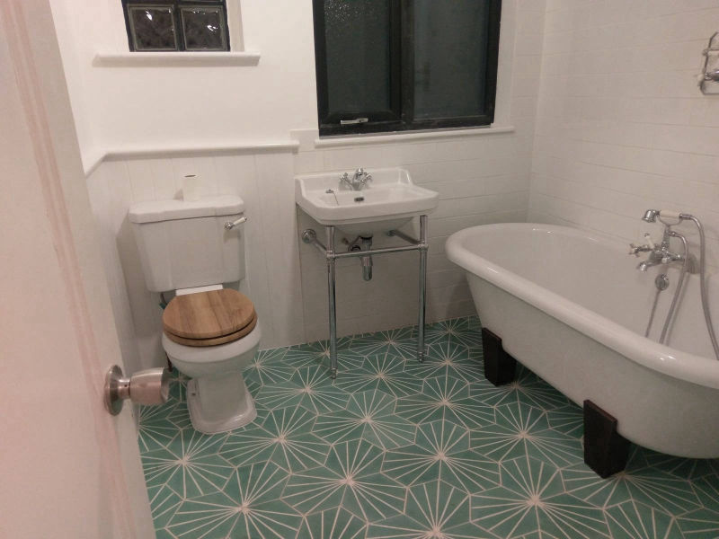 baldosas hidraulicas turquesa baños